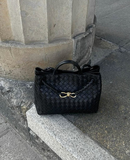 Luxury Bott 25